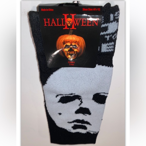 Halloween II Crew Socks 1 Pair Men’s 6.5-12 Black White Michael Myers Mask NEW! - Picture 8 of 8